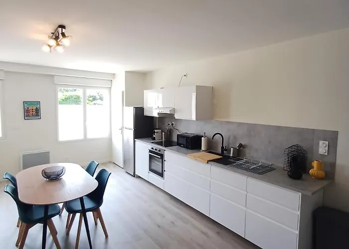 Appartement T3 Du Canal, 2chs, 2 Sdb, 3 Lits *